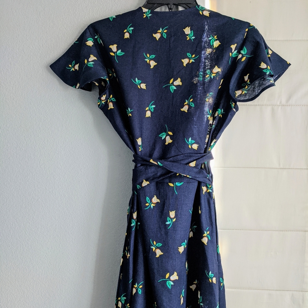 Draper James Navy Blue Dark Floral Linen Wrap Dress NWT 6 - Picture 9 of 11